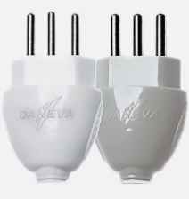 PLUG MACHO 2P+T 10A BR - DANEVA (DN1591) LEGRAND